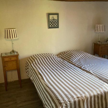 Bed and Breakfast Le Bois Du Four Arfeuilles Esterno foto