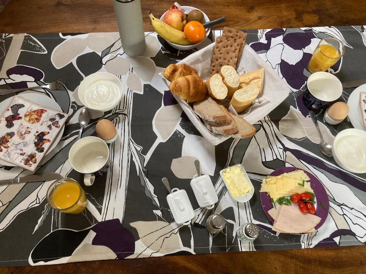 Bed and Breakfast Le Bois Du Four Arfeuilles Esterno foto
